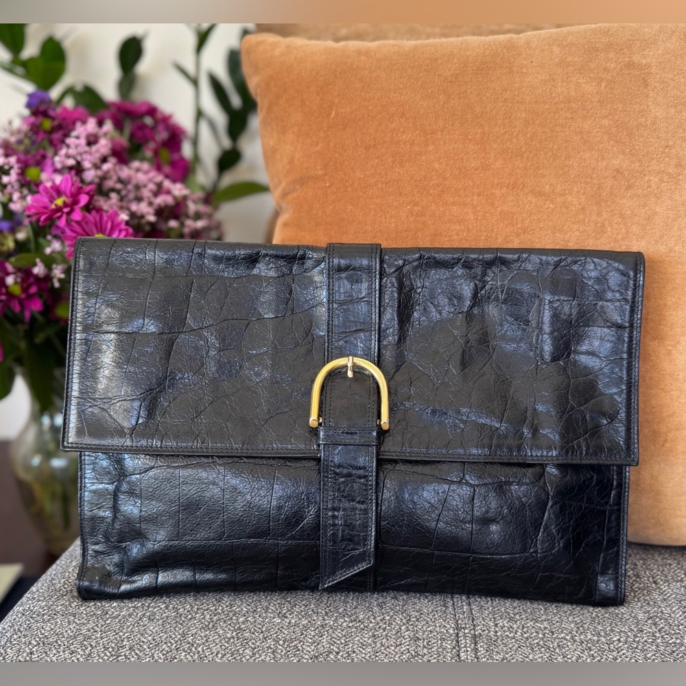 Danielle Nicole Black Croc-Embossed Large Clutch with Gold Hardware - Picture 6 of 12